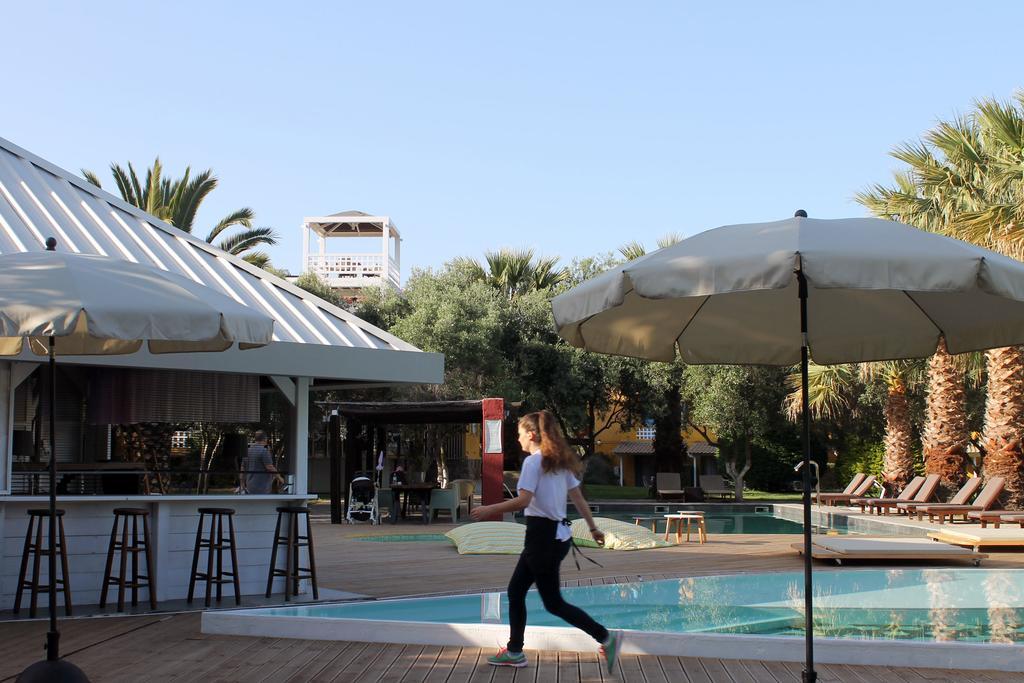 Despotiko Apt. Hotel & Suites Toroni Bagian luar foto