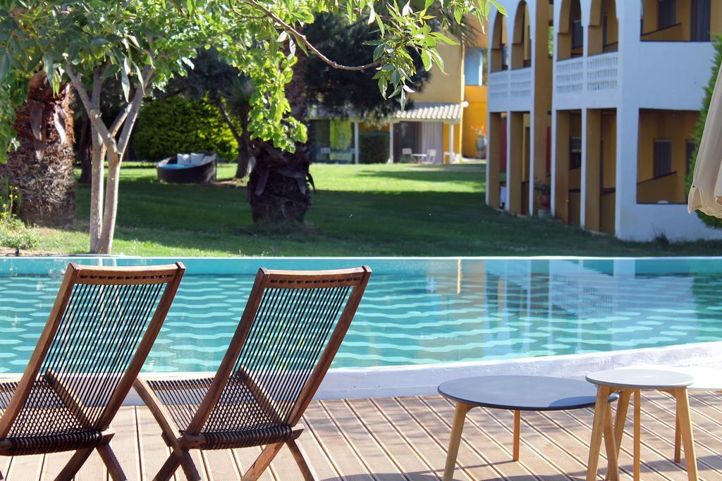 Despotiko Apt. Hotel & Suites Toroni Bagian luar foto